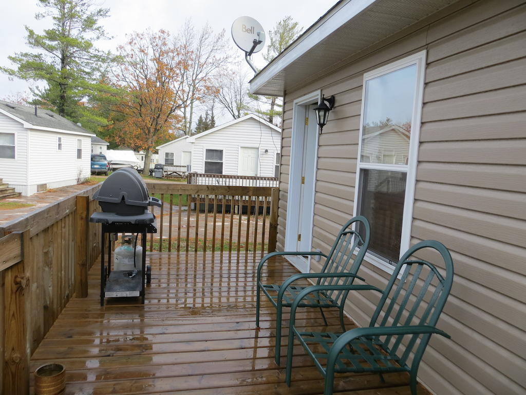 Halls Cottages Honey Harbor Pokoj fotografie