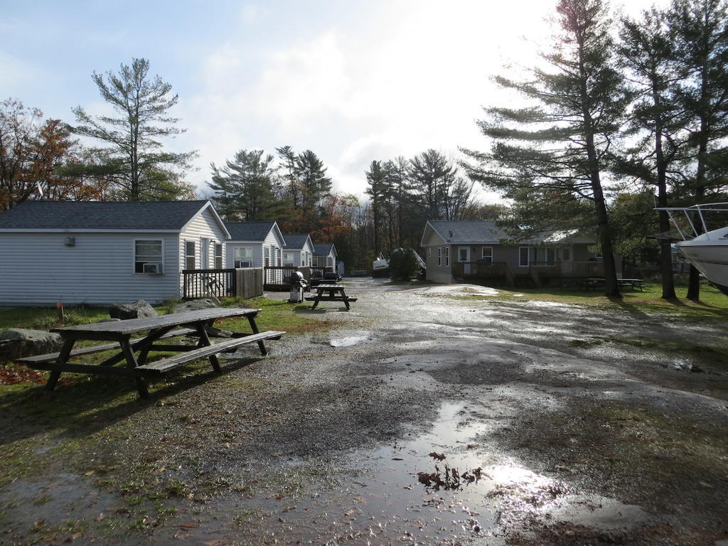 Halls Cottages Honey Harbor Exteriér fotografie