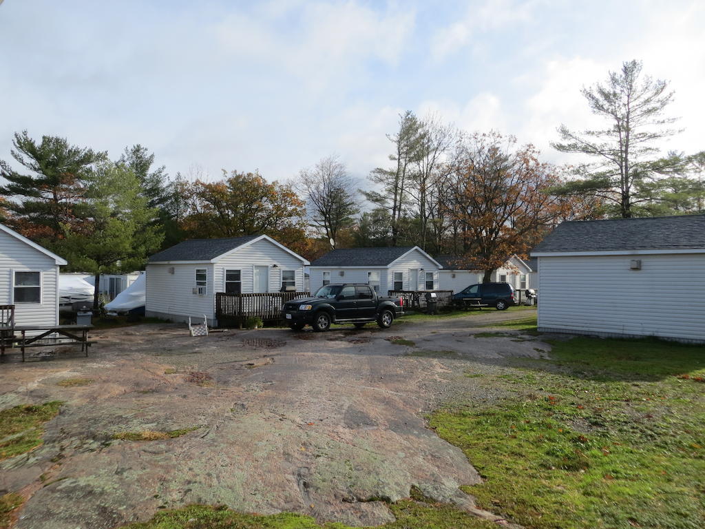 Halls Cottages Honey Harbor Exteriér fotografie