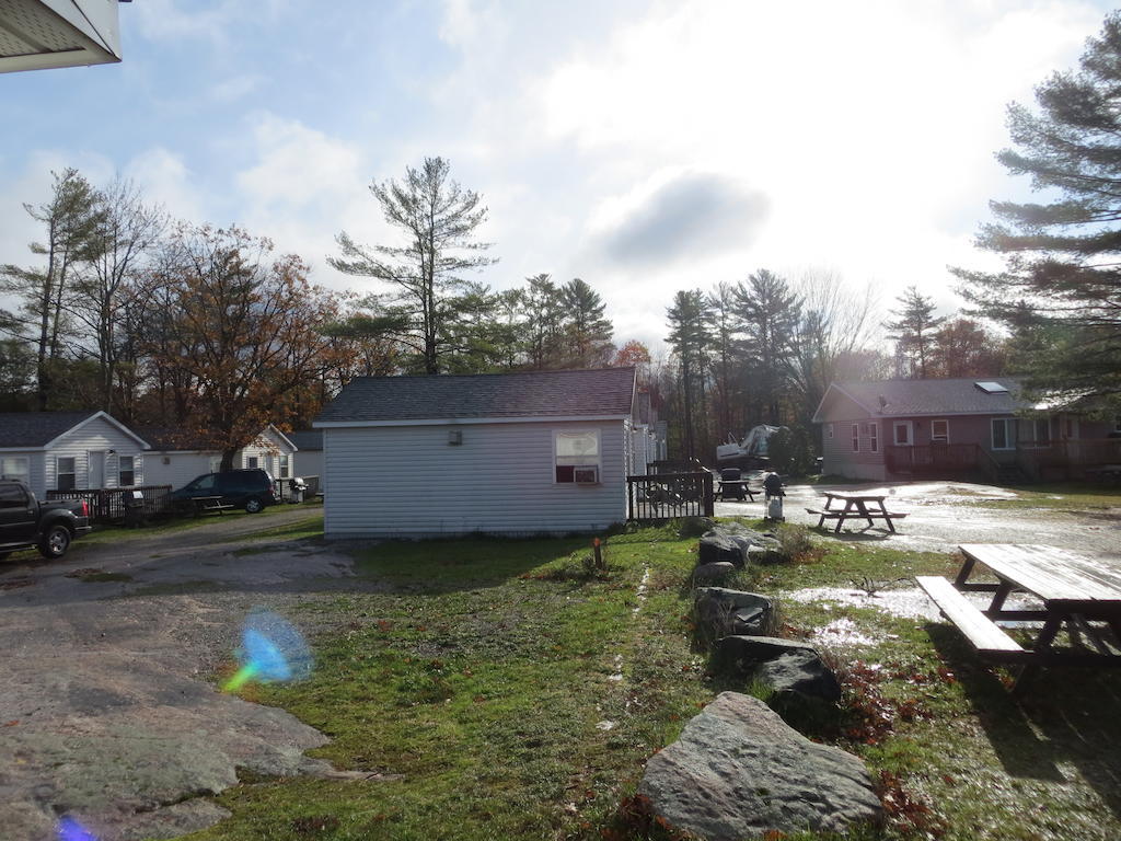 Halls Cottages Honey Harbor Pokoj fotografie